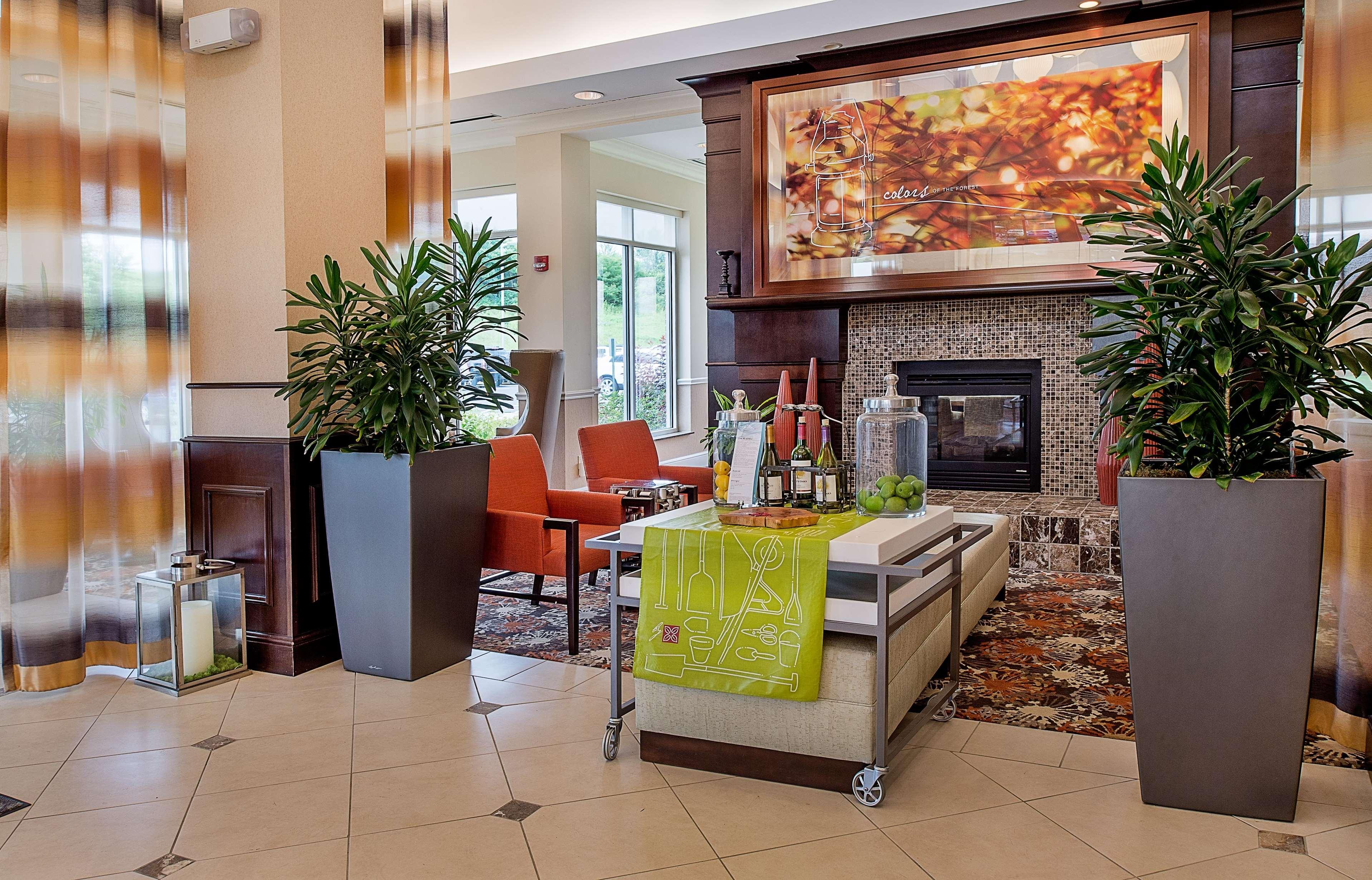 Berkeley Hilton Garden Inn St. Louis Airport מראה חיצוני תמונה