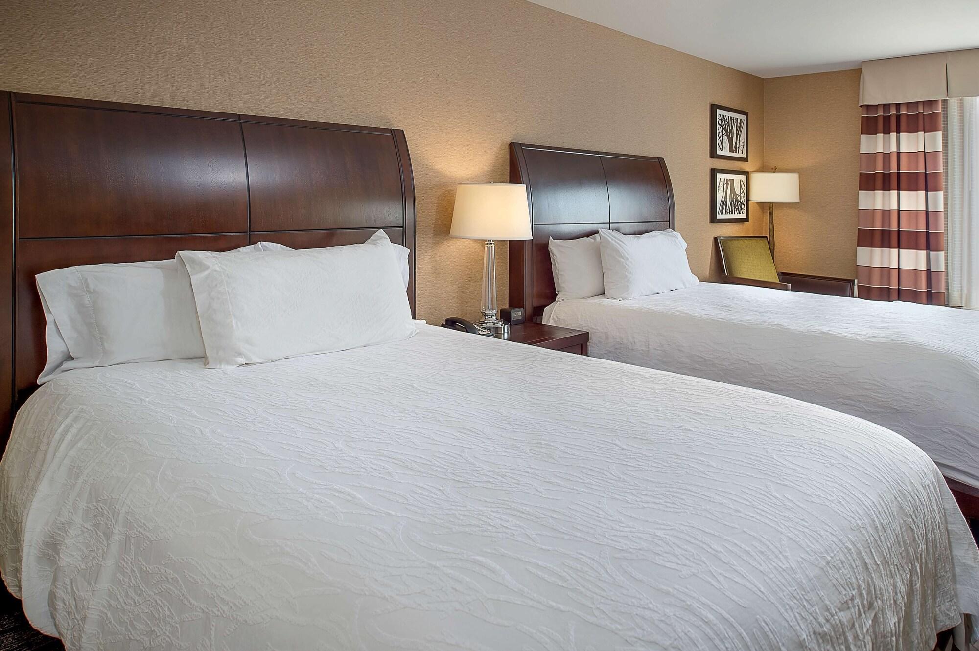 Berkeley Hilton Garden Inn St. Louis Airport מראה חיצוני תמונה