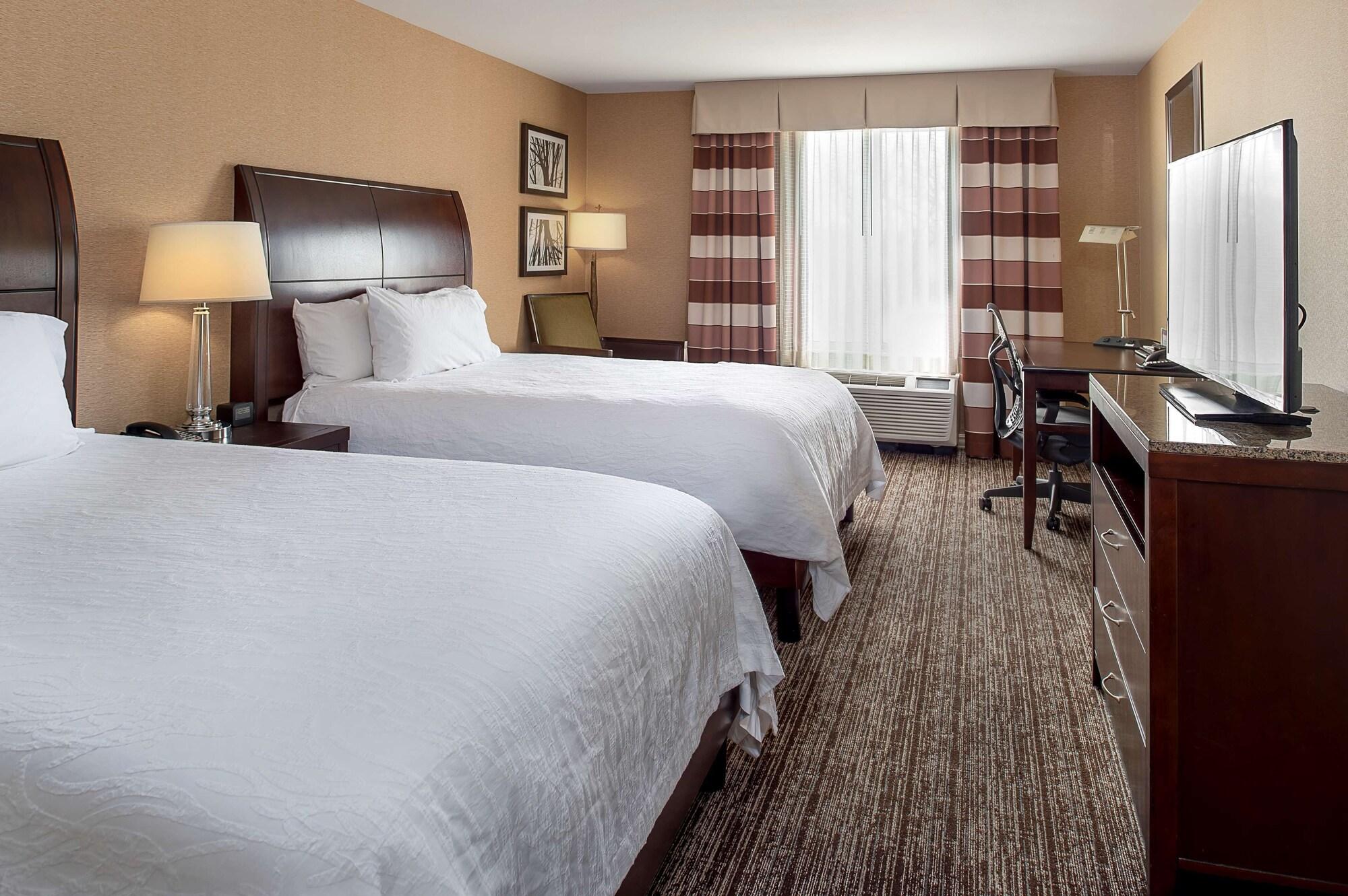 Berkeley Hilton Garden Inn St. Louis Airport מראה חיצוני תמונה