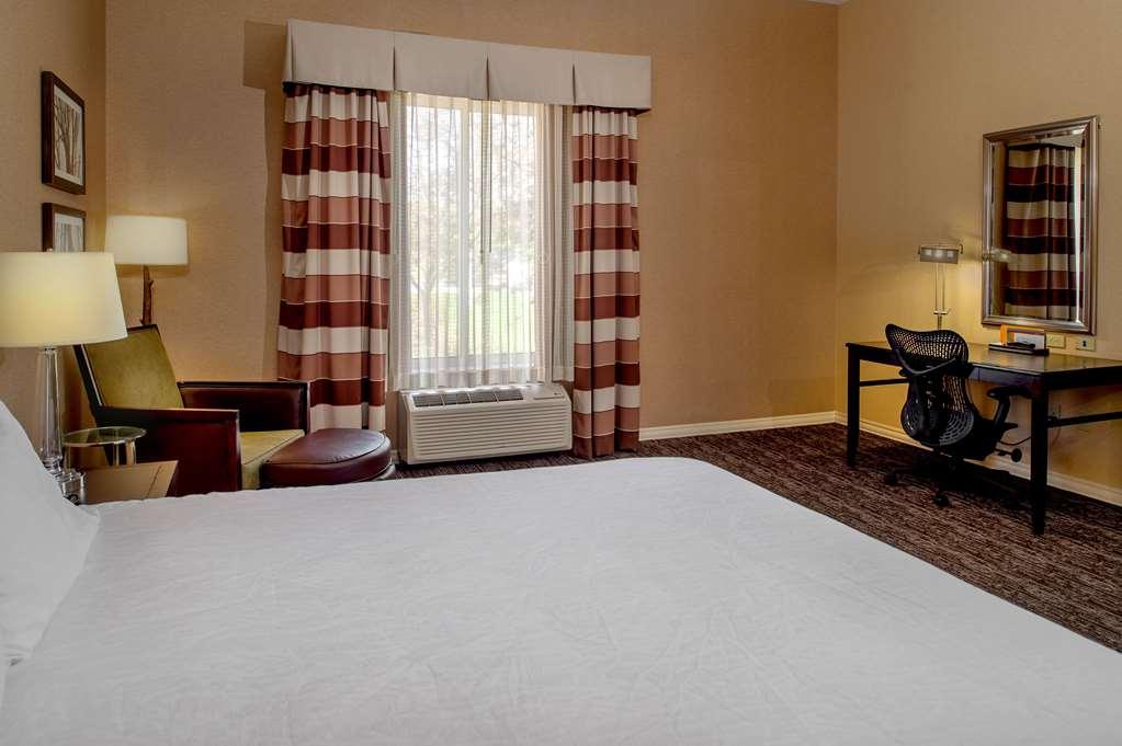 Berkeley Hilton Garden Inn St. Louis Airport חדר תמונה