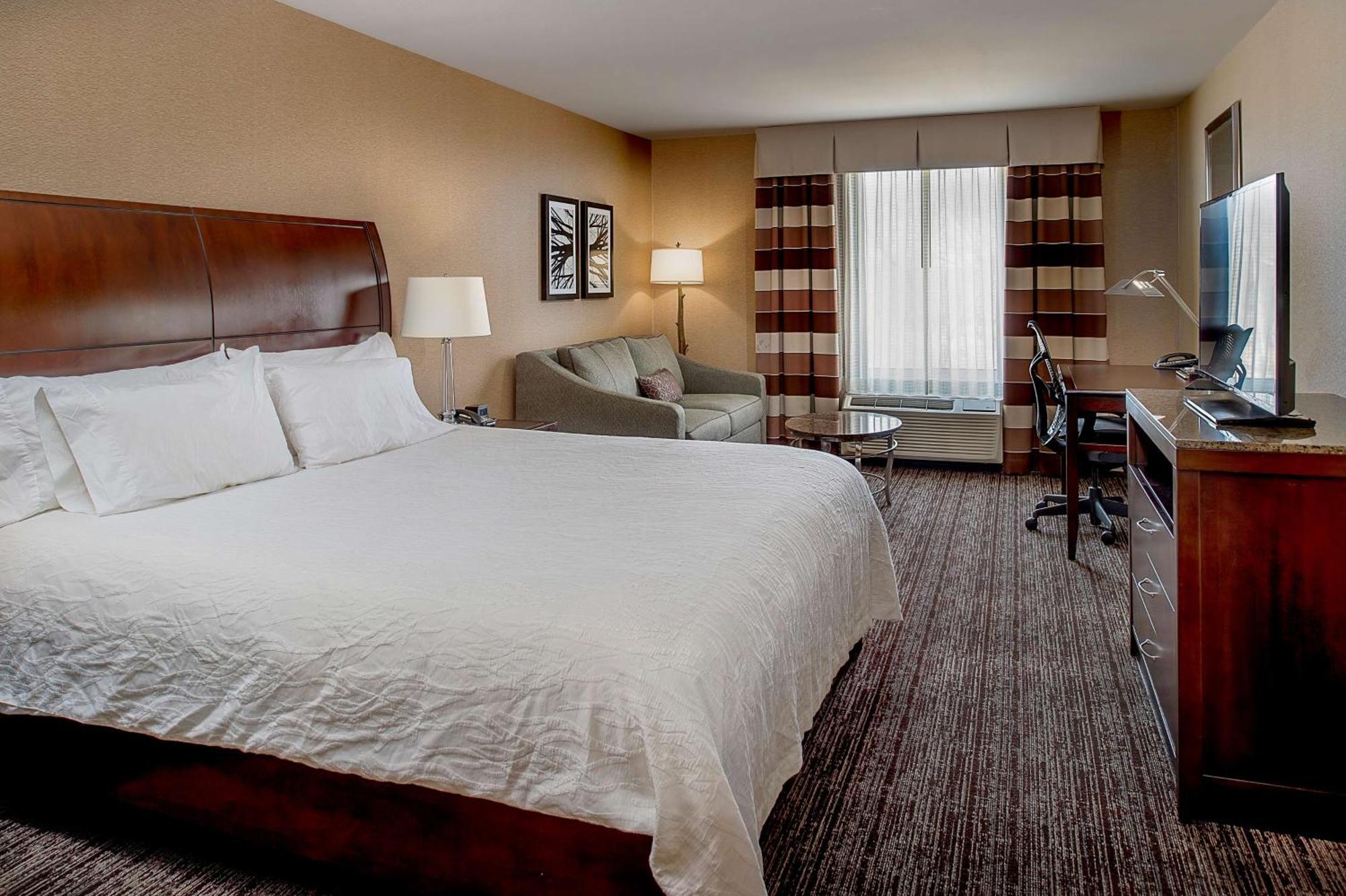Berkeley Hilton Garden Inn St. Louis Airport מראה חיצוני תמונה